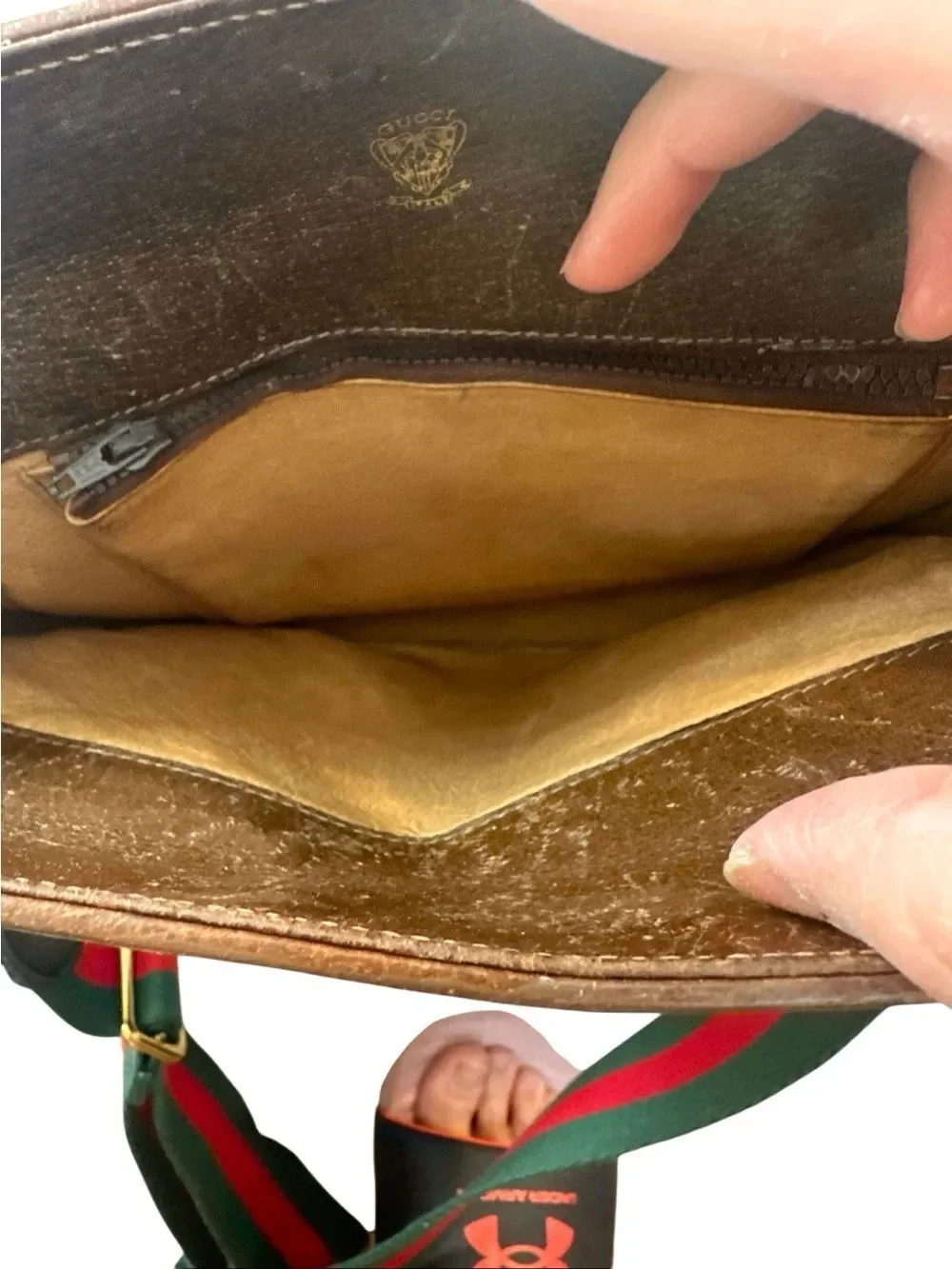 Gucci Jackie Beige Brown GG Supreme Crossbody with Signature Web Strap